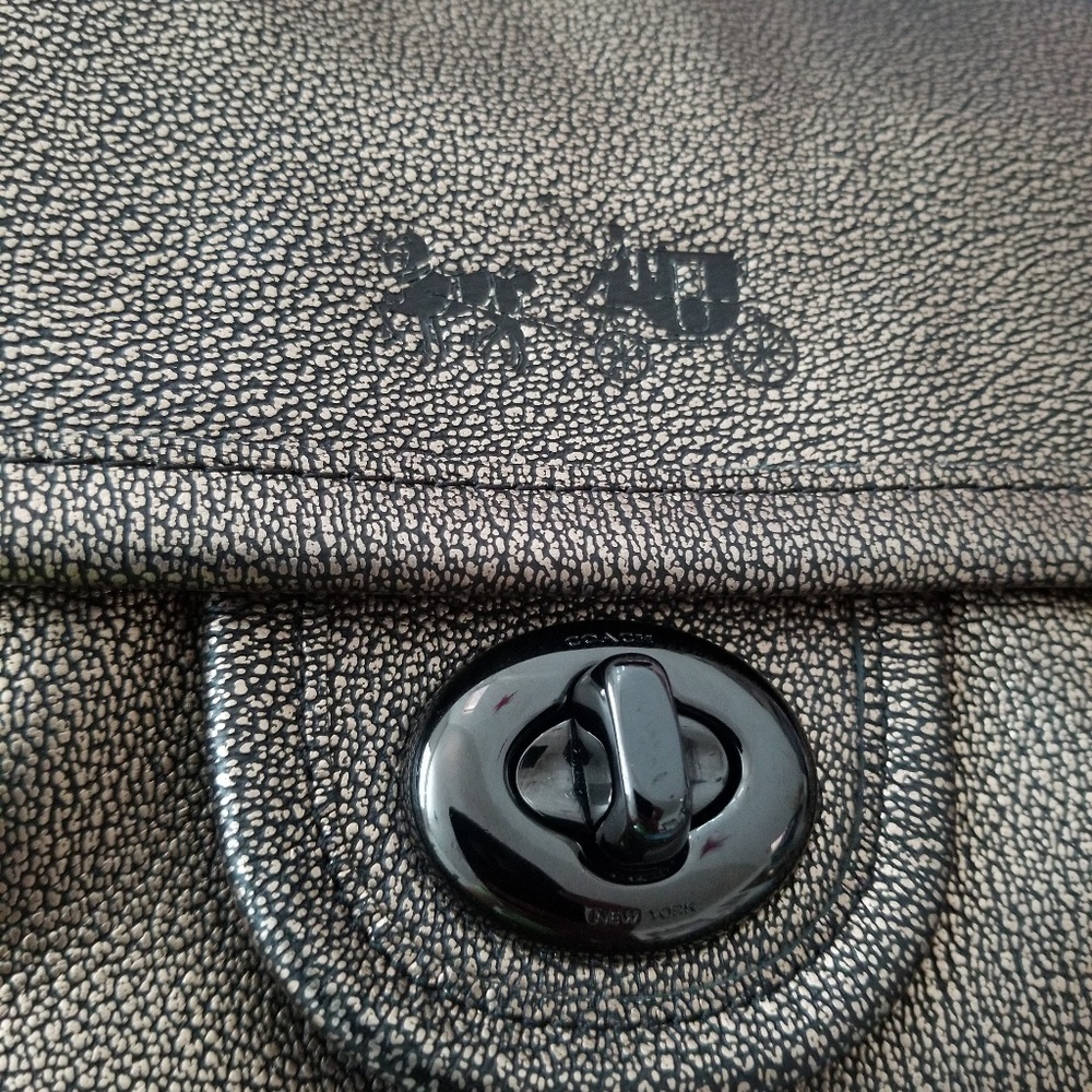 🐸Coach RANGER FLAP CROSSBODY METALLIC - Picture 4 of 8